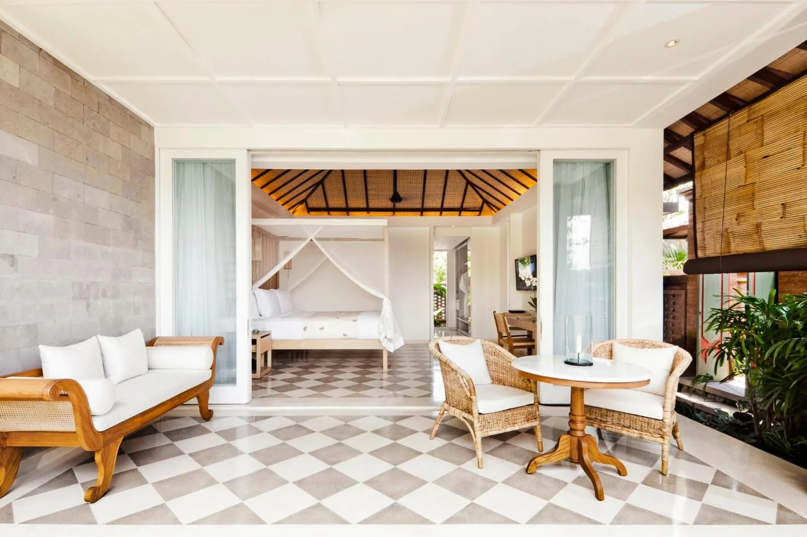 Espace salon de l'hôtel Como Uma Ubud avec sièges