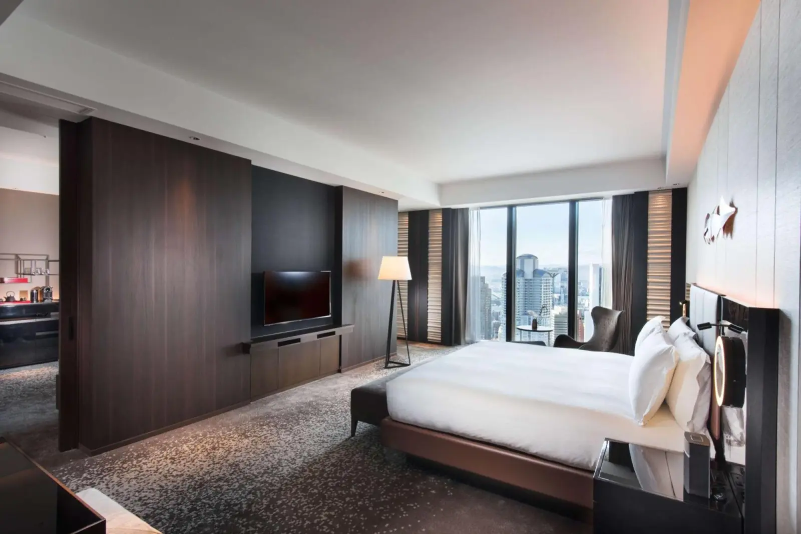 Modern bedroom in Conrad Osaka