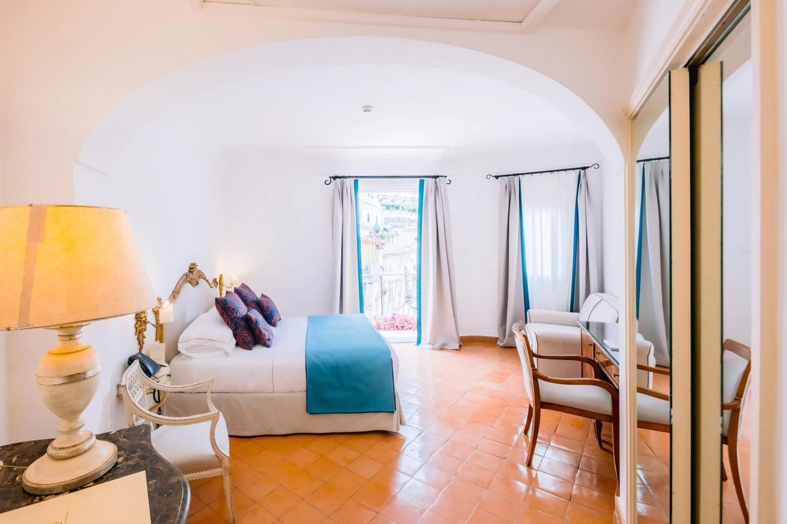 Cozy room at Covo Dei Saraceni in Positano