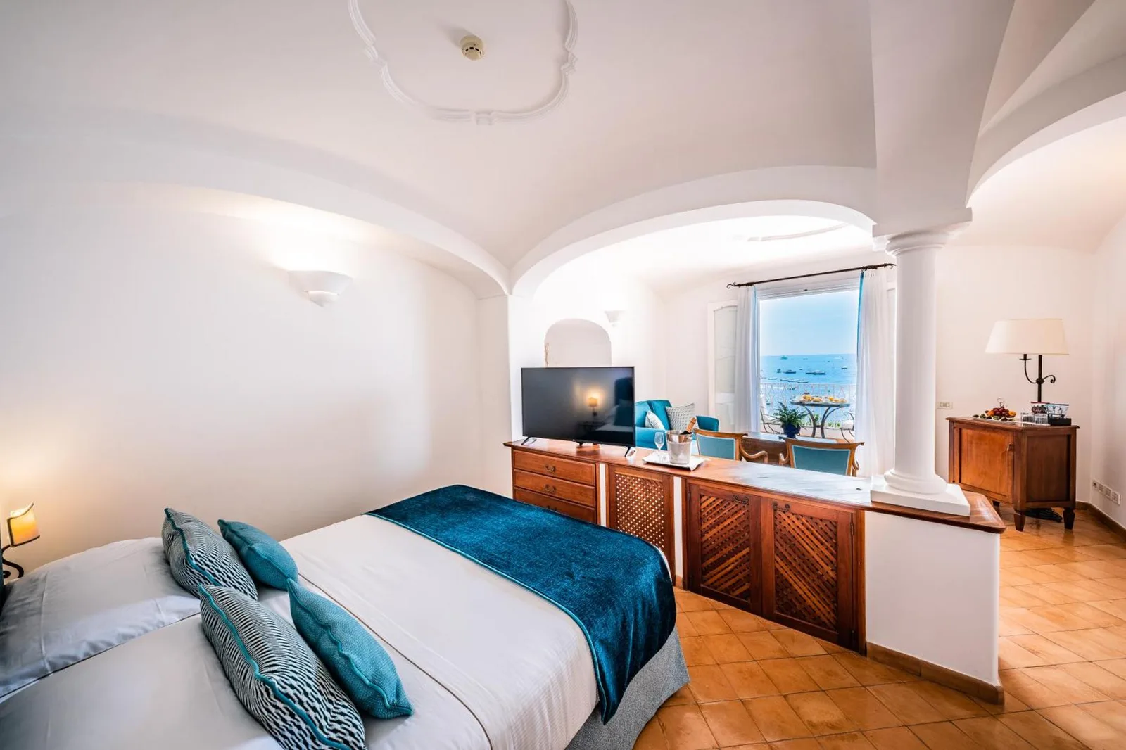 Seaside view room at Covo Dei Saraceni in Positano