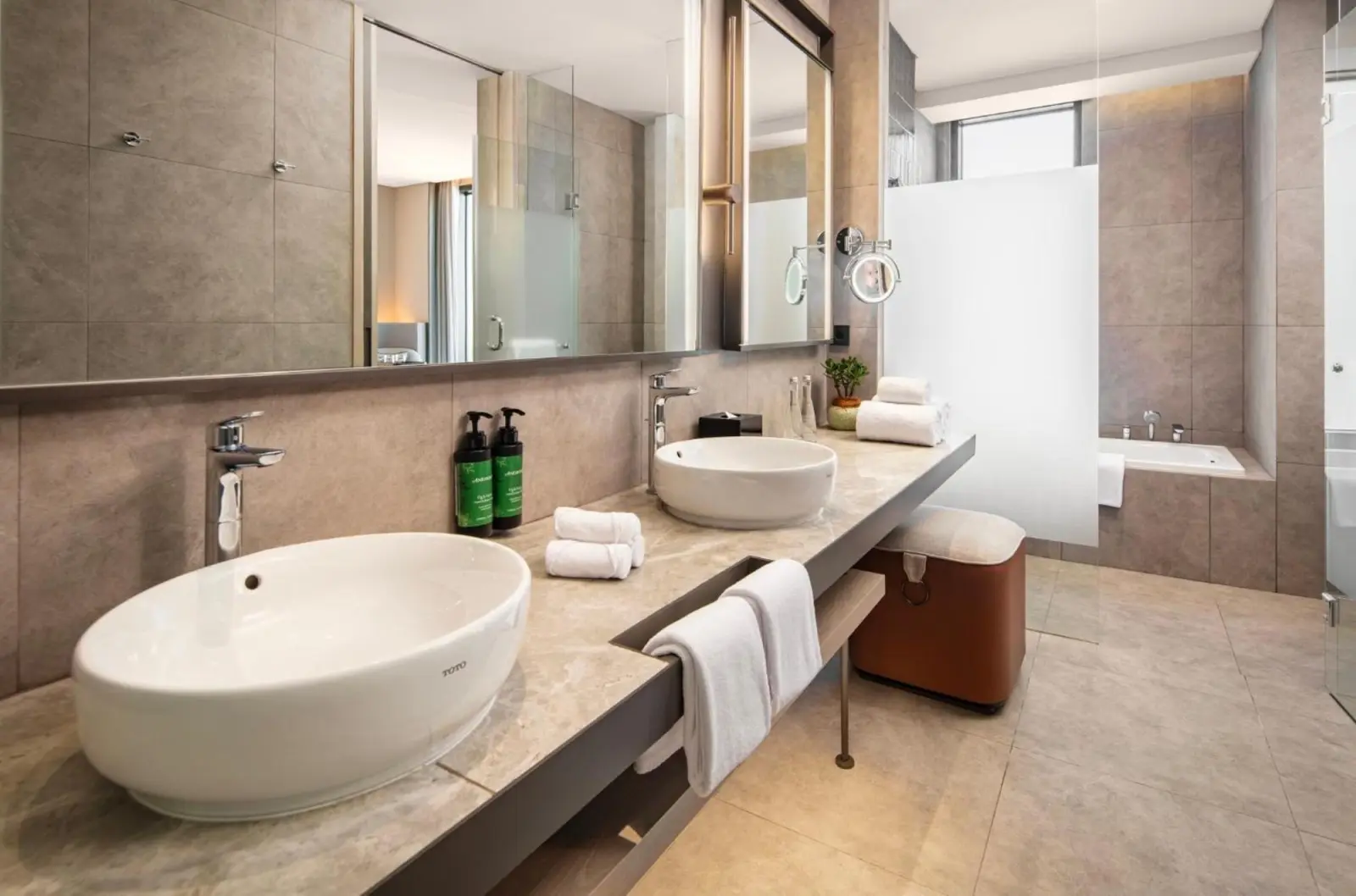 Spacious luxury bathroom at Crowne Plaza Labuan Bajo