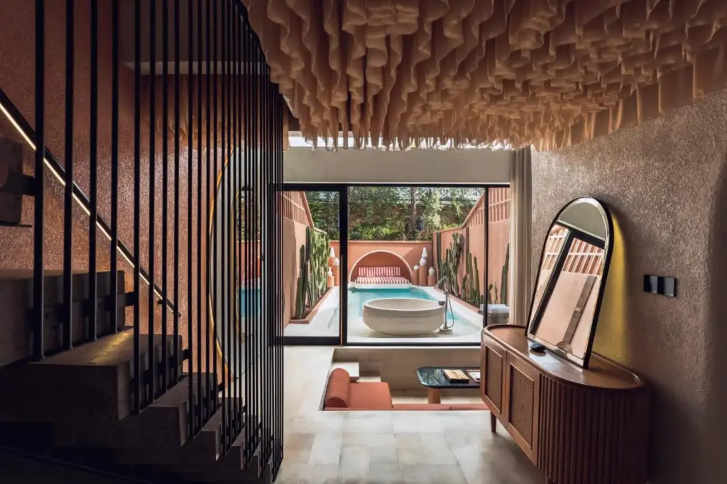 Cyrus Villa Seminyak Wohnzimmer mit Poolblick
