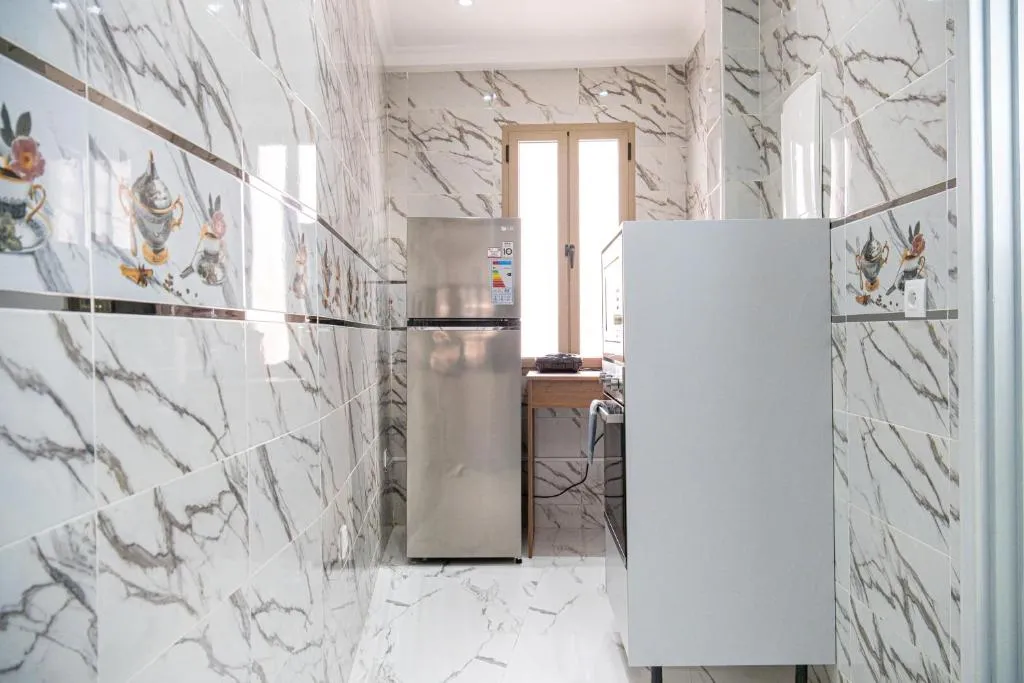 Modern kitchen in Dar Belleza hotel