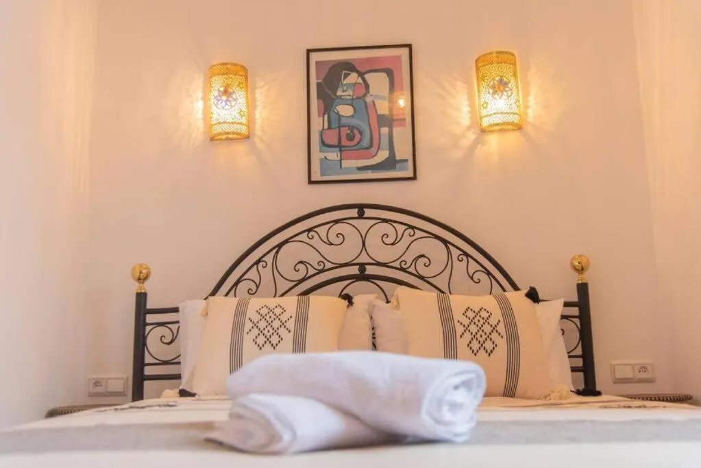 Cozy bedroom in Dar Louban House in Tangier