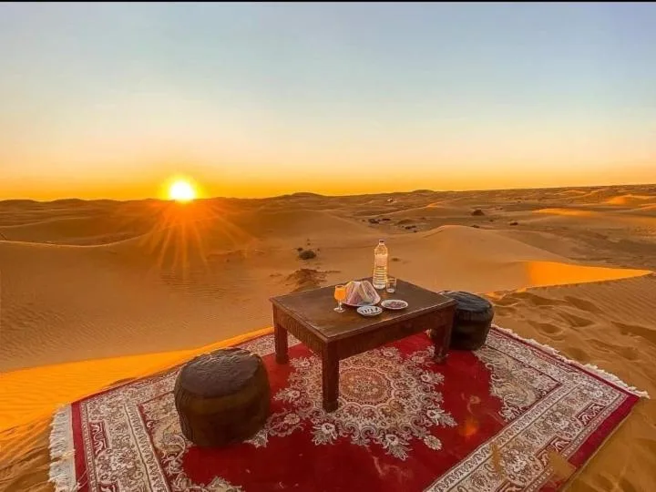 Desert Sunset Table