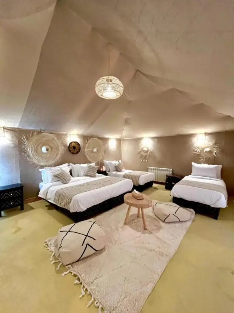 Cozy triple room in Desert Stars View Camp, Merzouga