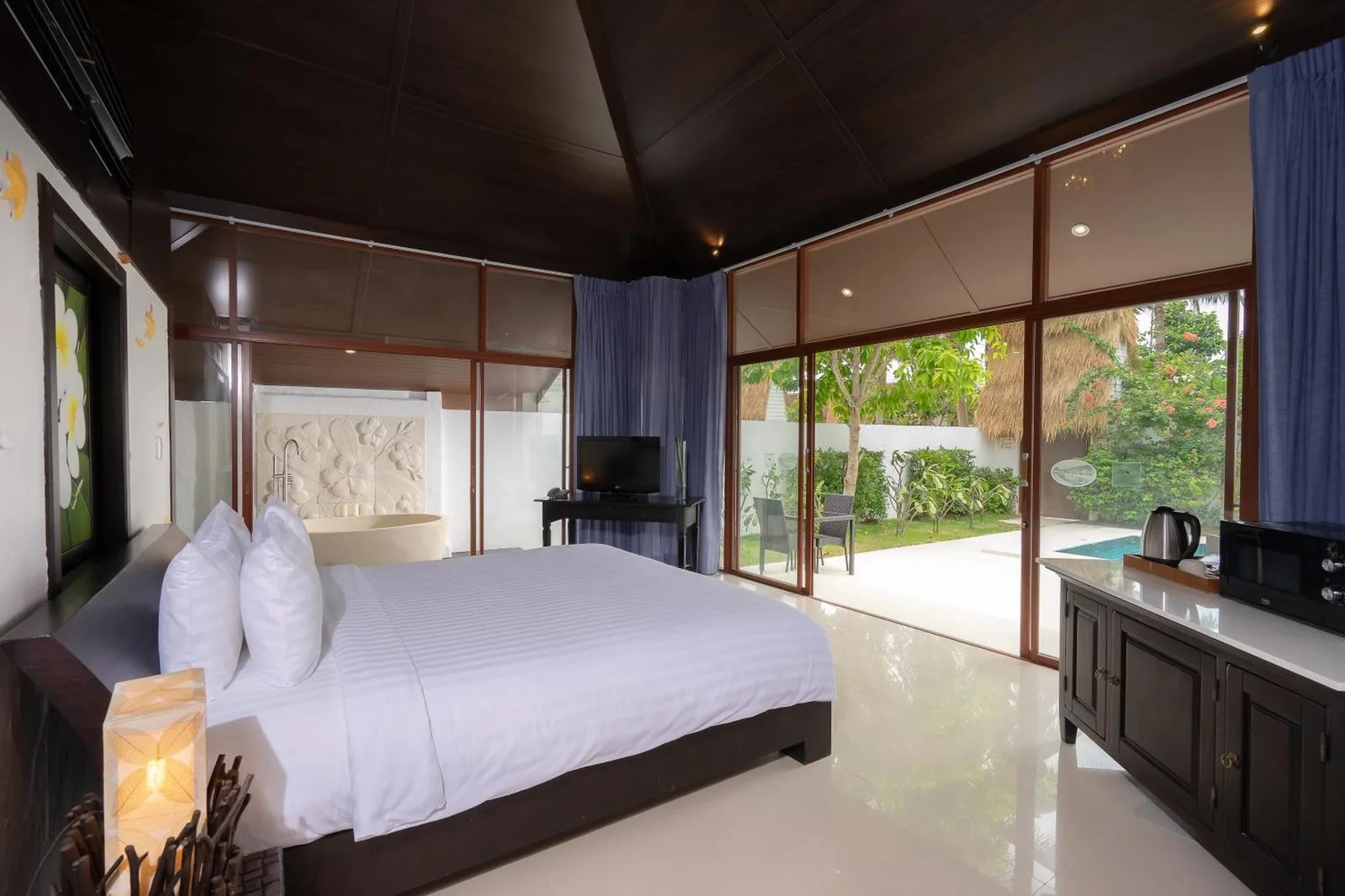 Spacious Bedroom