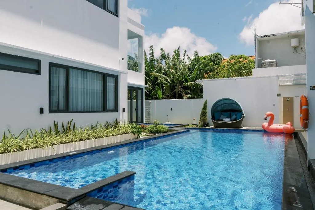 Domu Alba Vita swimming pool view