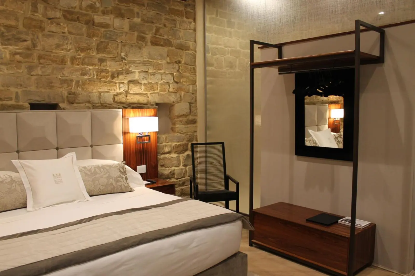 Esquina del dormitorio en Donati Luxury Tower Suites en Florencia