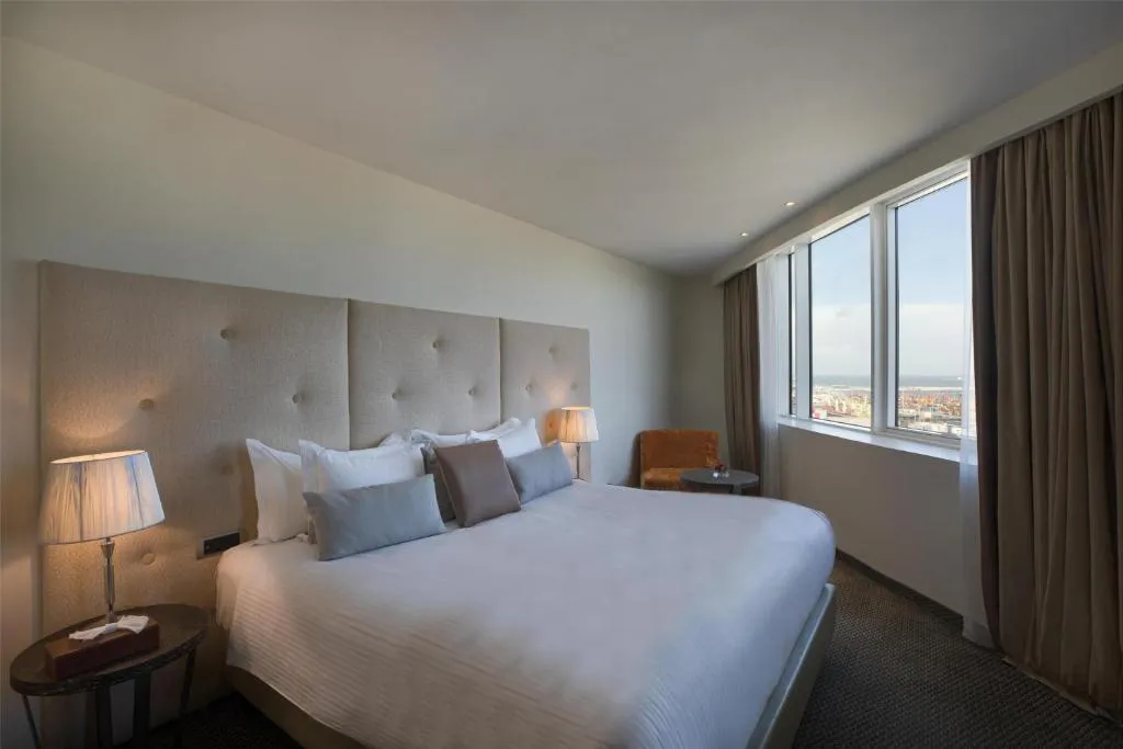 Chambre d'hôtel confortable au DoubleTree By Hilton Casablanca