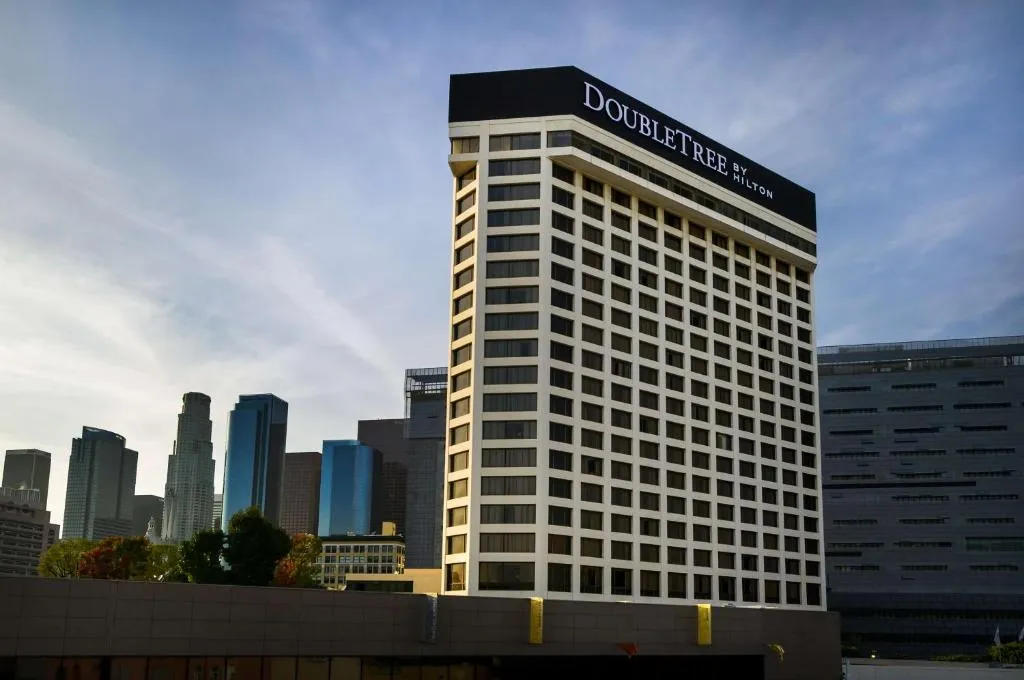 Fachada del Doubletree by Hilton Los Angeles Downtown