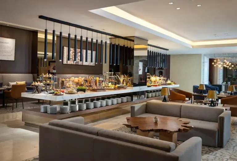 DoubleTree by Hilton Surabaya dining area buffet