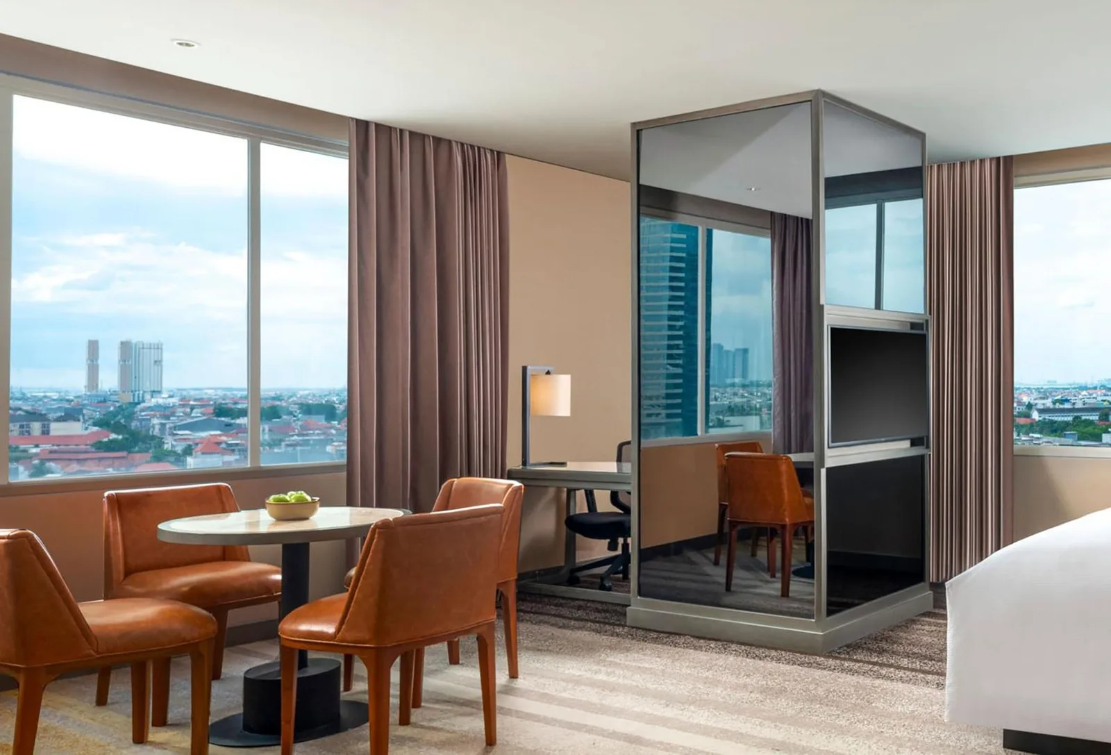 DoubleTree by Hilton Surabaya executive suite