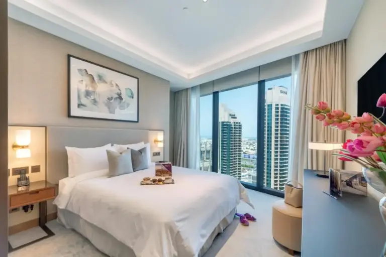 Dormitorio en una suite de Dream Inn - Address Dubai Opera Residences