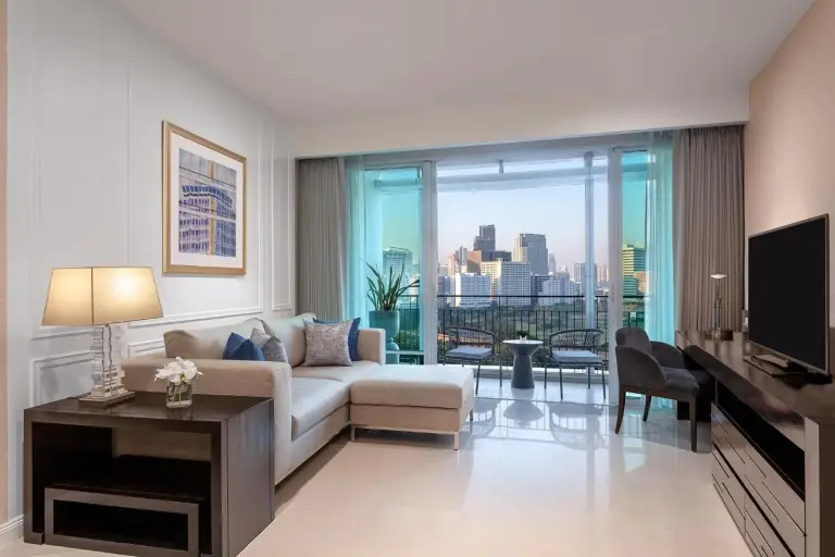 Espace de vie moderne du Dusit Suites Hotel Ratchadamri, Bangkok