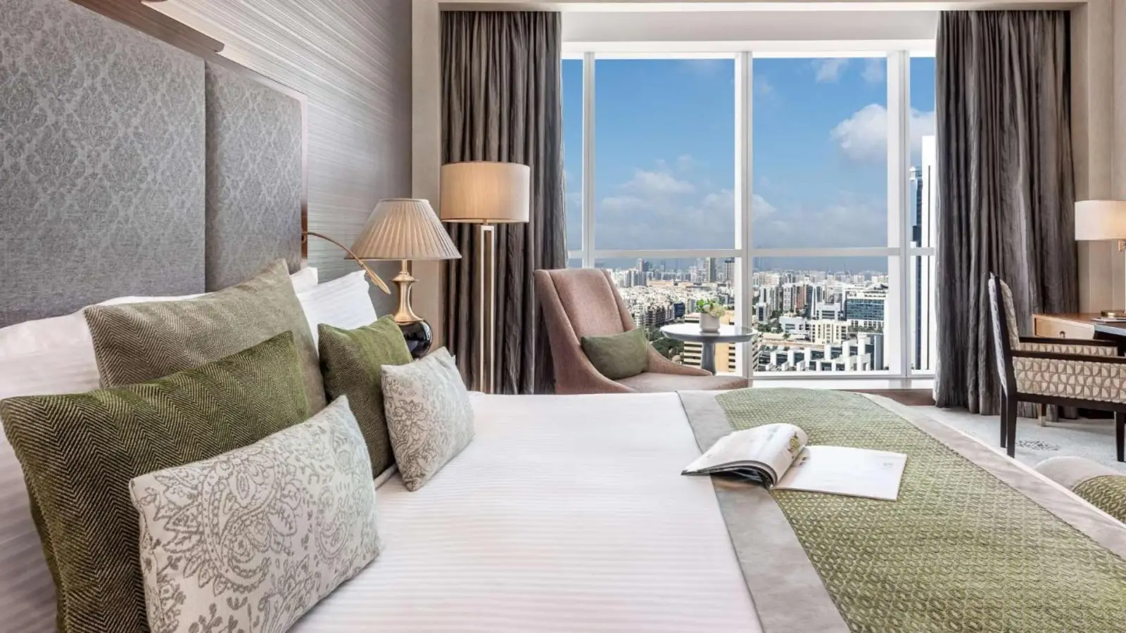 Dusit Thani Abu Dhabi deluxe room with city view