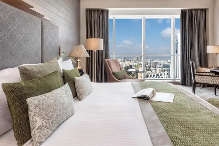 Dusit Thani Abu Dhabi room interior