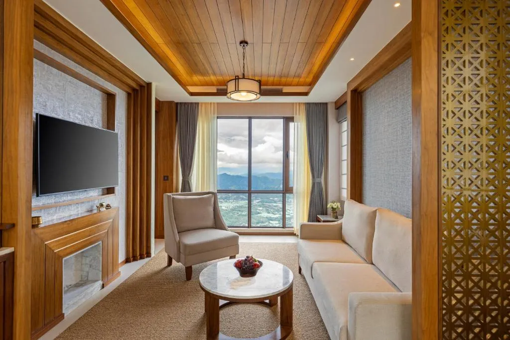 Dusit Thani Himalayan Resort Dhulikhel living room