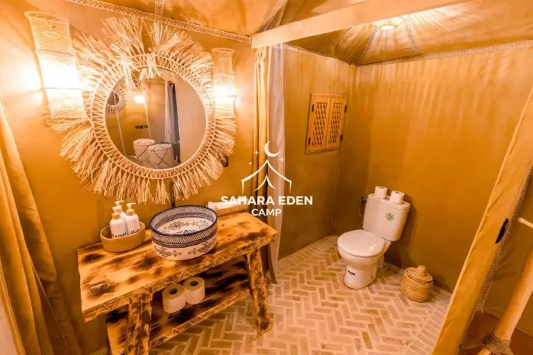 Instalaciones de baño en Eden Luxury Desert Camp en Merzouga