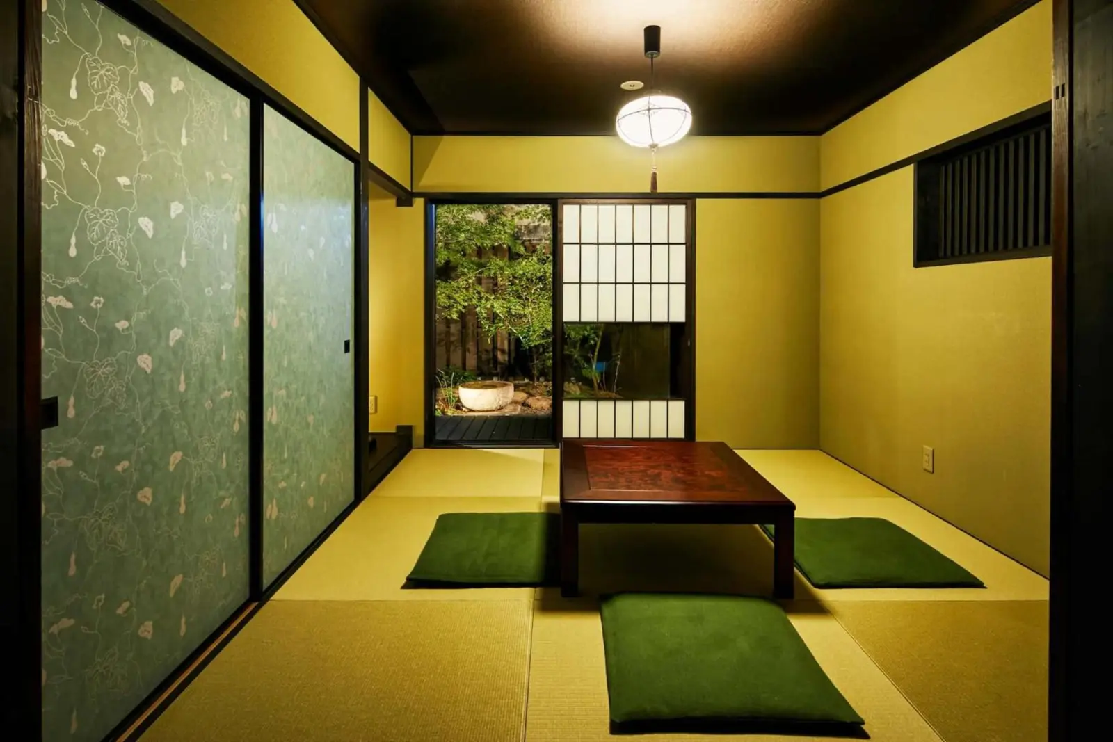 Habitación de estilo japonés en Eigetsu Hotel en Kioto