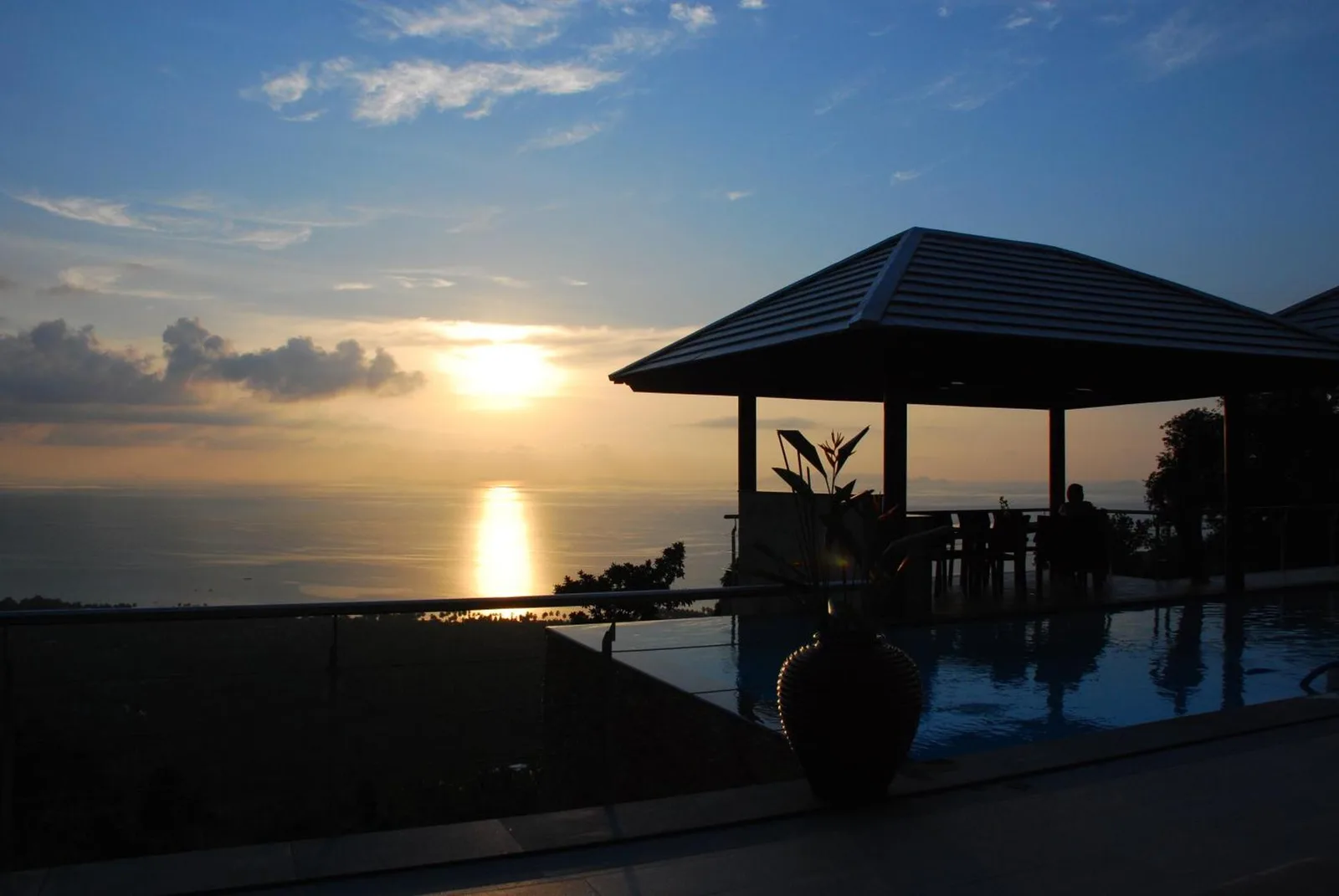 El Cid Villa sunset view from the pool in Koh Samui