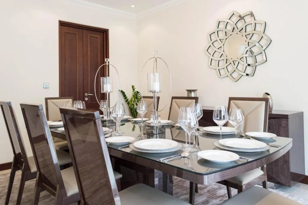 Formal dining room in Elara & Golf Villas, Park Hyatt Dubai