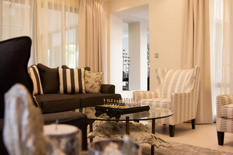 Stylish living room in Elara & Golf Villas, Park Hyatt Dubai