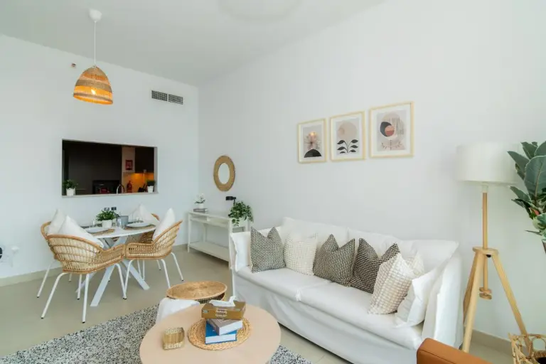 Espace repas dans le salon de Elite Escape Holiday Home