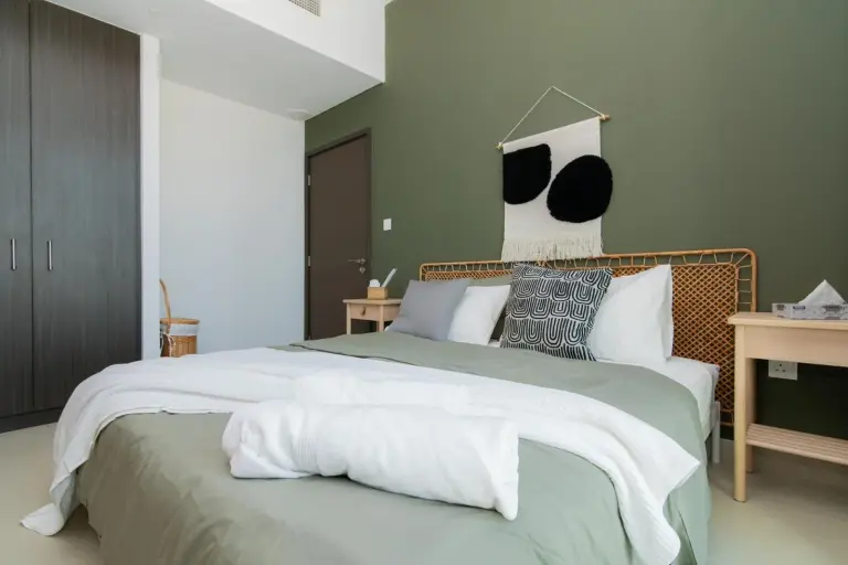 Elite Escape Holiday Home - 2 BHK Getaway with Dubai Mall Access - 1508, in Dubai