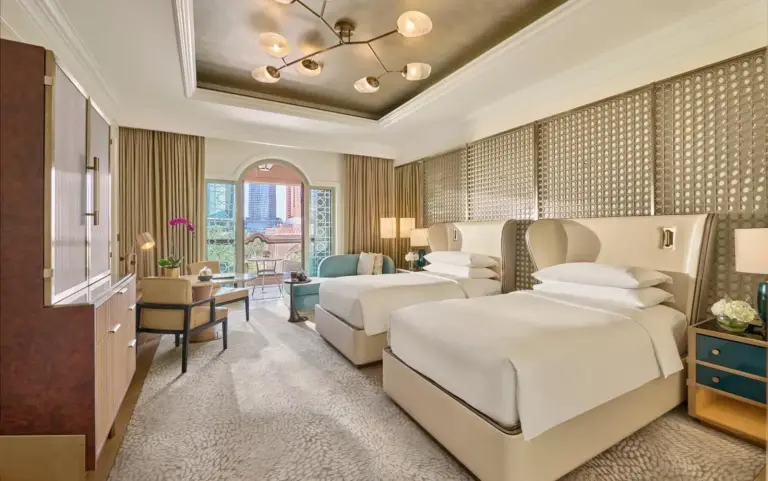 Chambre à lits jumeaux dans Emirates Palace Mandarin Oriental, Abou Dabi