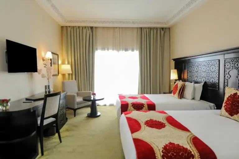 Suite spacieuse de l'Ennakhil Marrakech Hotel & SPA