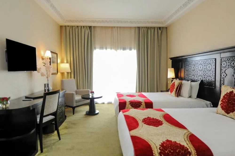 Suite spacieuse de l'Ennakhil Marrakech Hotel & SPA