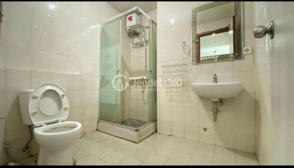 Sauberes Badezimmer im Executive Thamrin Residence Apartment in Jakarta