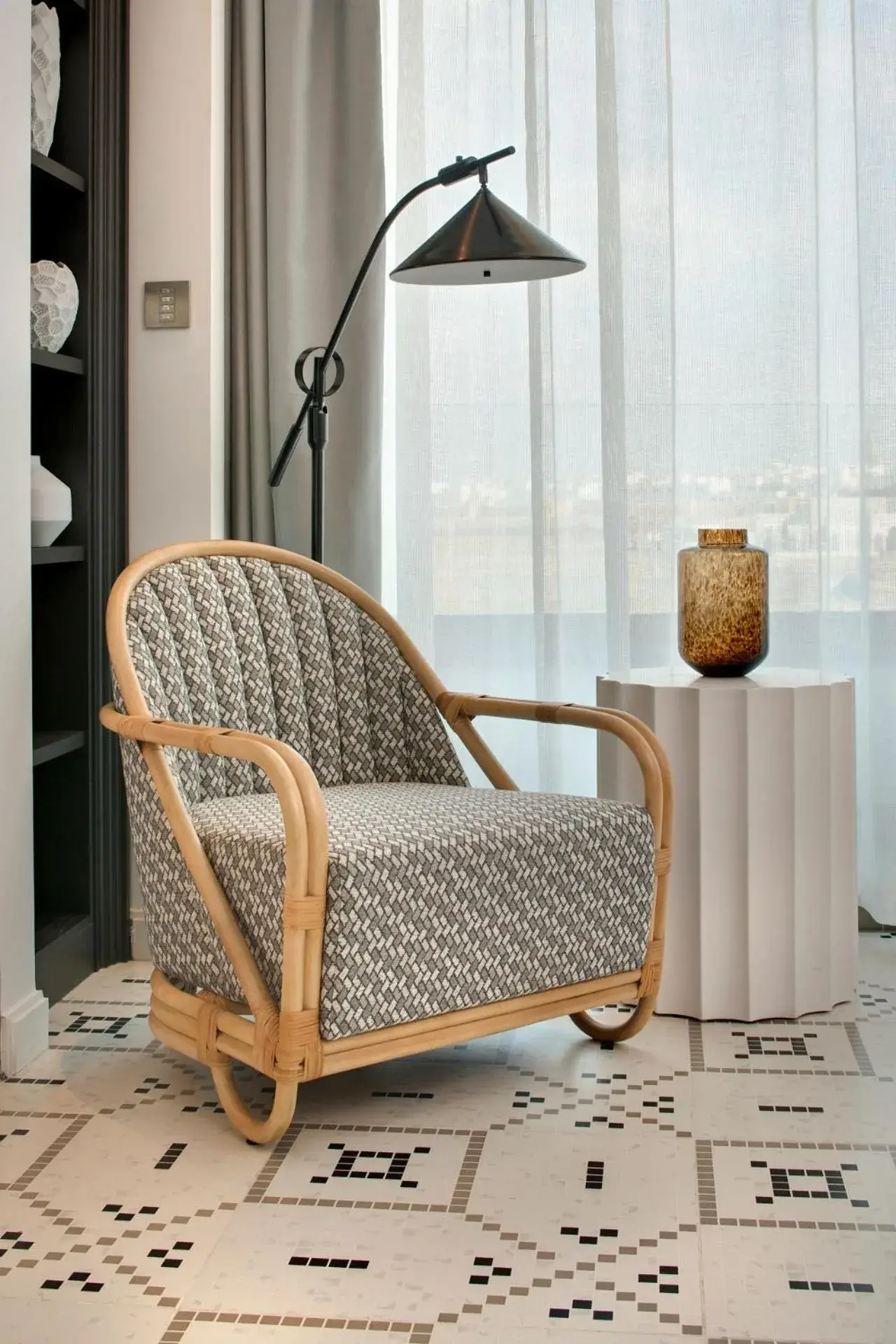 Akzentstuhl im Fairmont Residences La Marina Rabat Sale