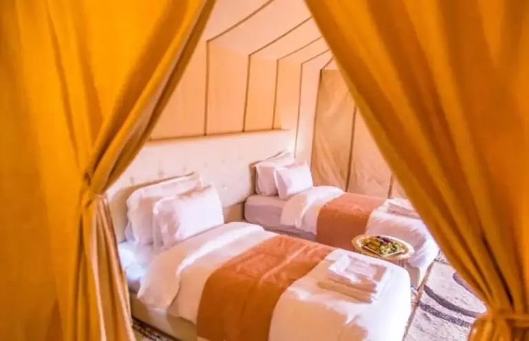 Acogedora habitación doble en Fantastic Luxury Camp