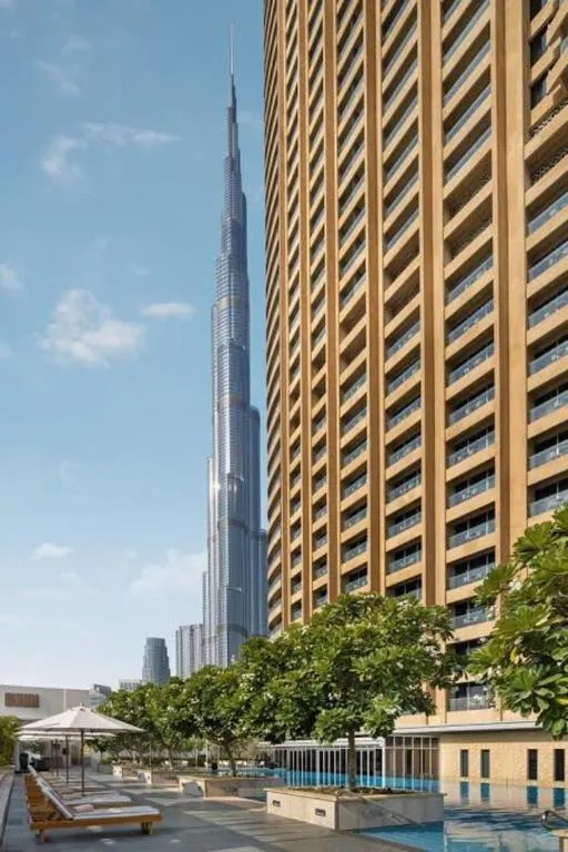 Pool at Fashion Avenue Dubai Mall with Burj Khalifa view