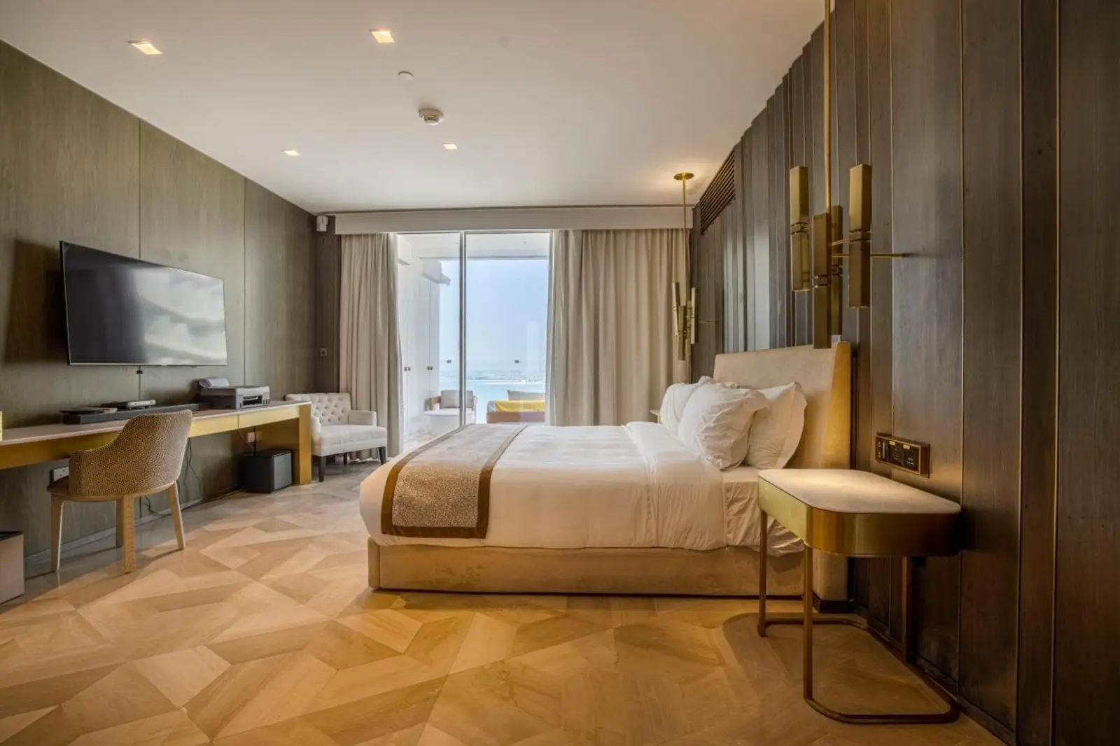 Master bedroom with sea view at FIVE Palm Jumeirah in Dubai