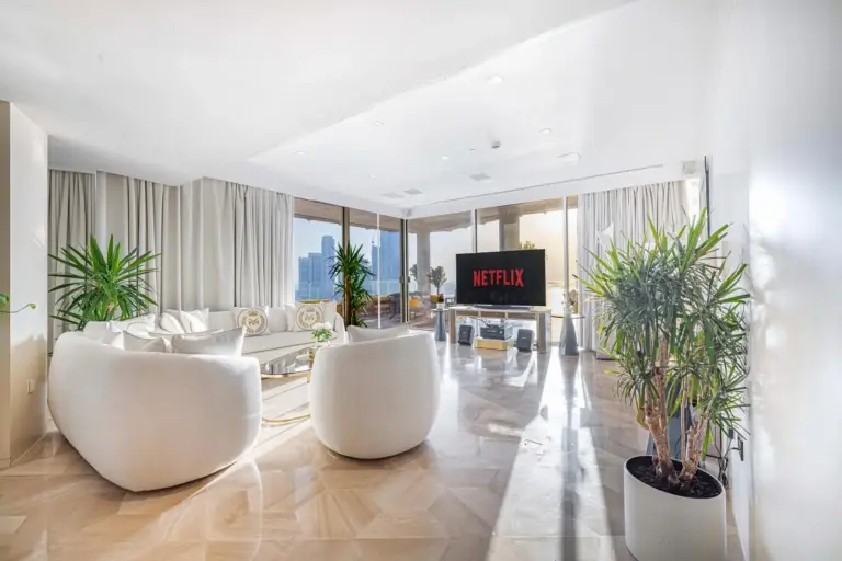 Spacious lounge area in the penthouse at FIVE Palm Jumeirah in Dubai