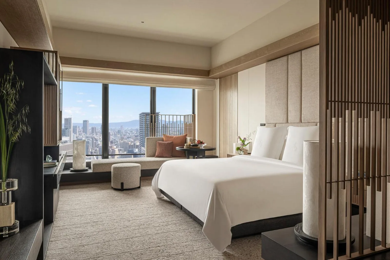 Four Seasons Hotel Osaka City View Bedroom