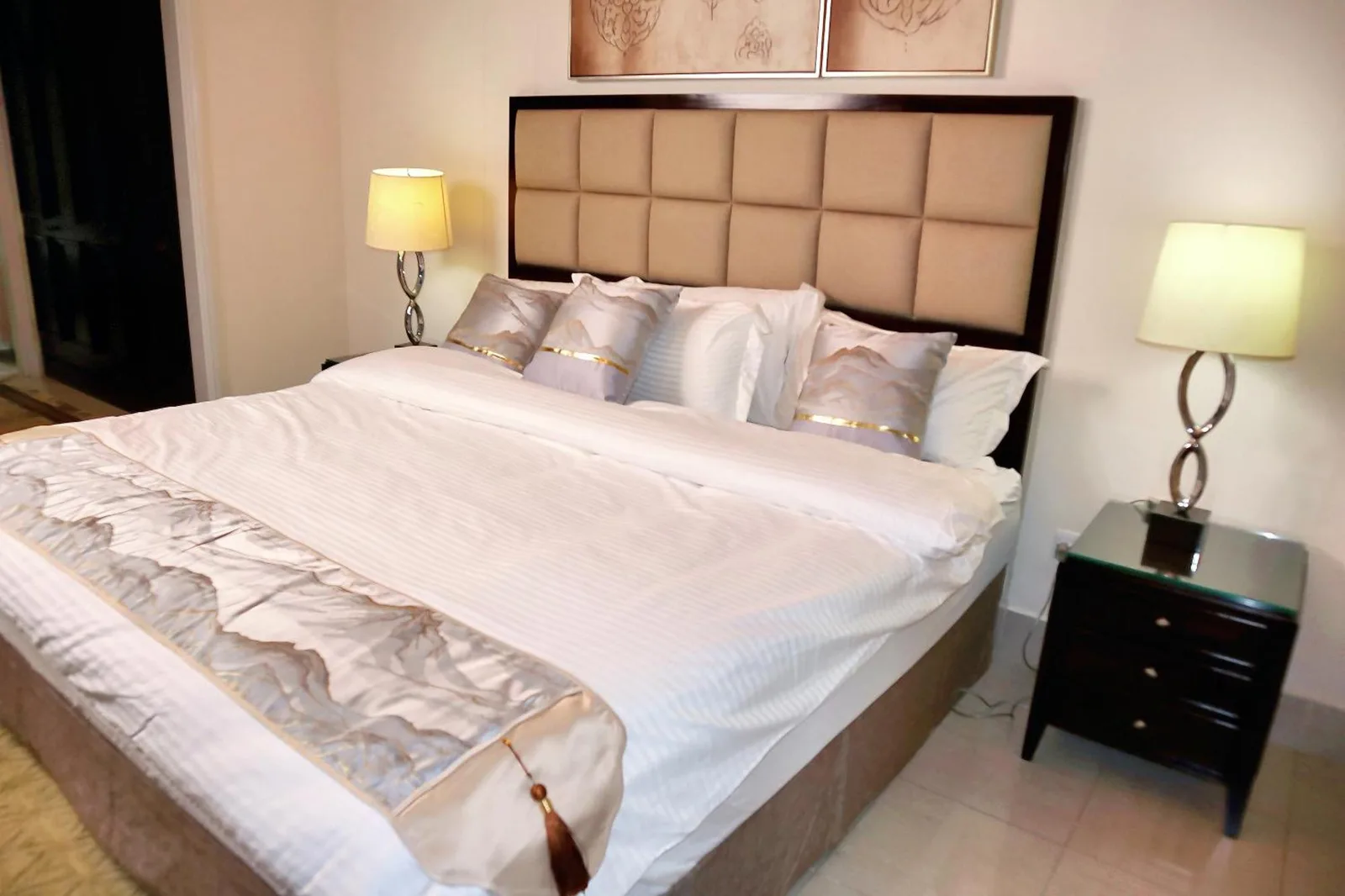 Espacio del dormitorio en Dream View holiday home rental en Dubai