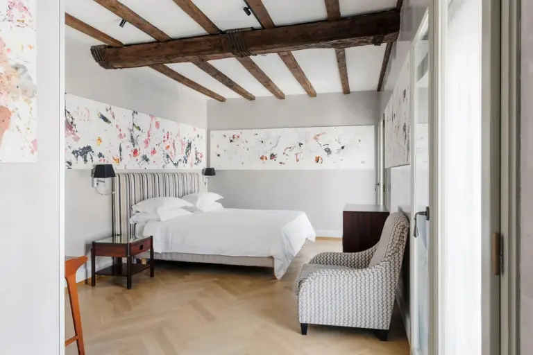 Stylish bedroom at Galleria Vik Milano