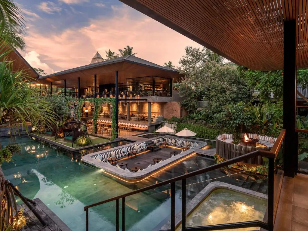 Gdas Bali Health and Wellness Resort pool area in Ubud