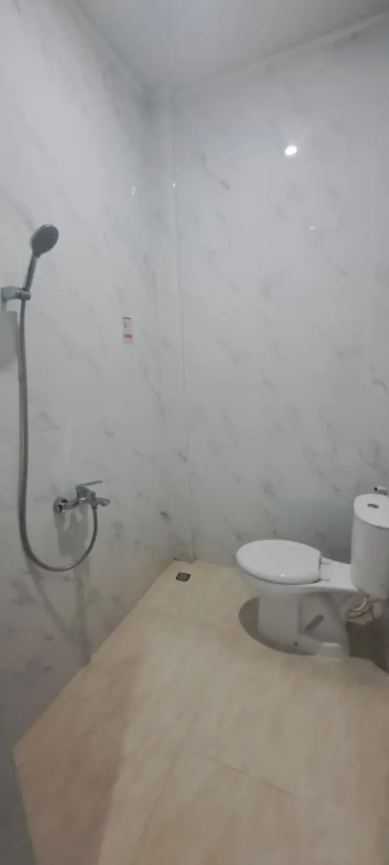 Bathroom facilities in Gramada 3 Kesambi Cirebon