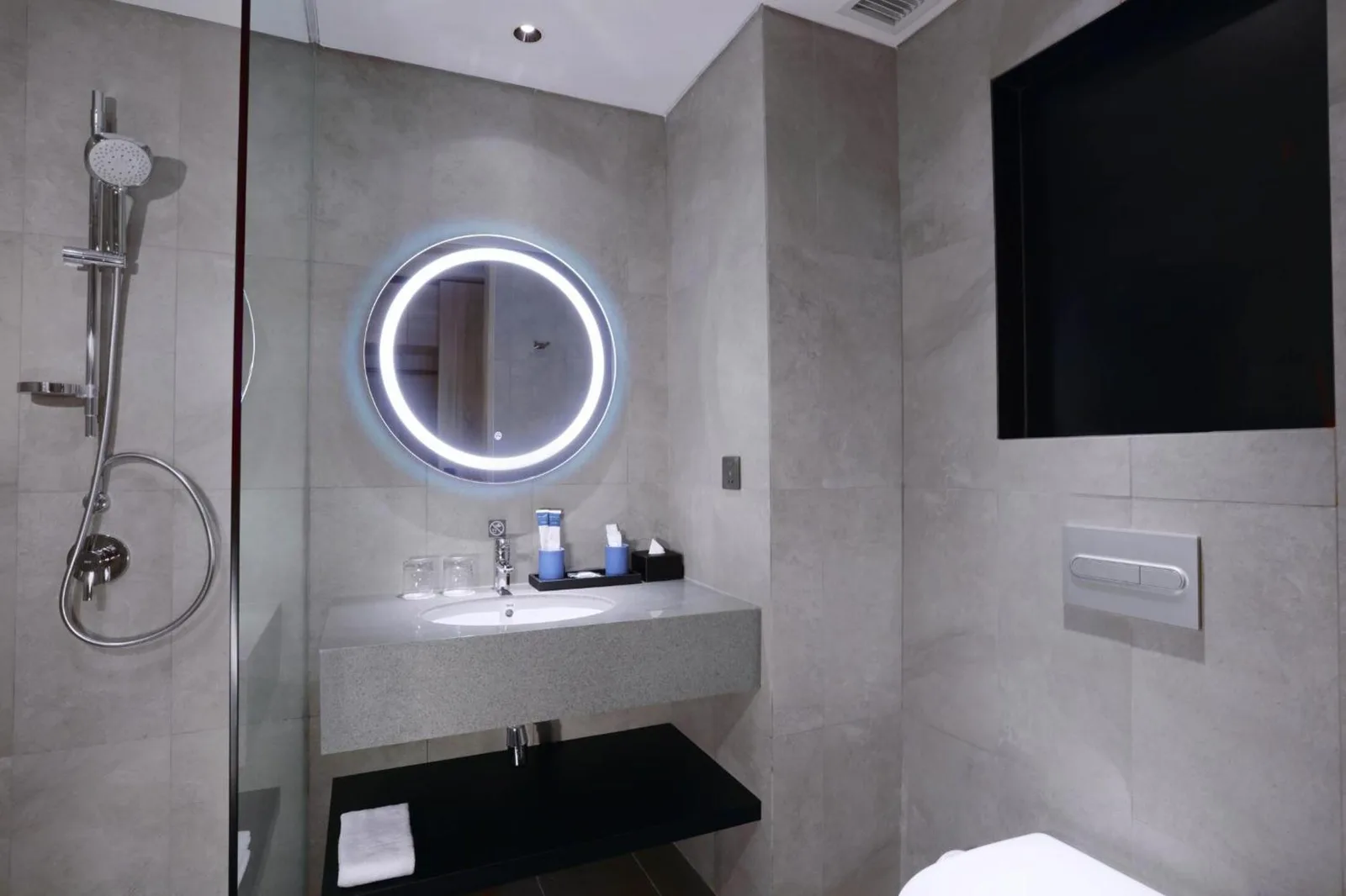 Bathroom in Grand Aston Puncak Hotel