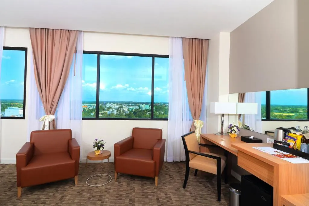 Espace salon au Grand Fortune Hotel Nakhon Si Thammarat