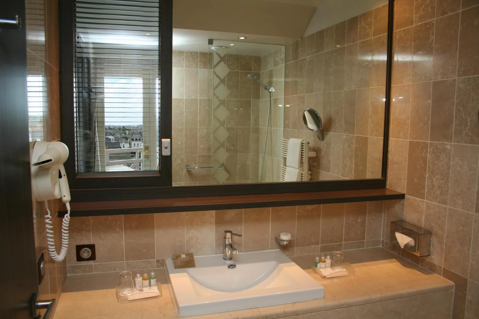 Modern bathroom at Grand Hôtel Des Thermes