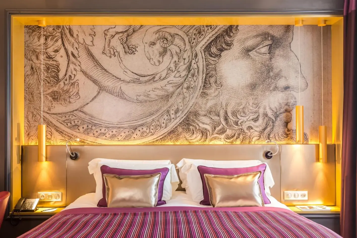 Grand Hôtel La Cloche Dijon - MGallery Collection bedroom detail