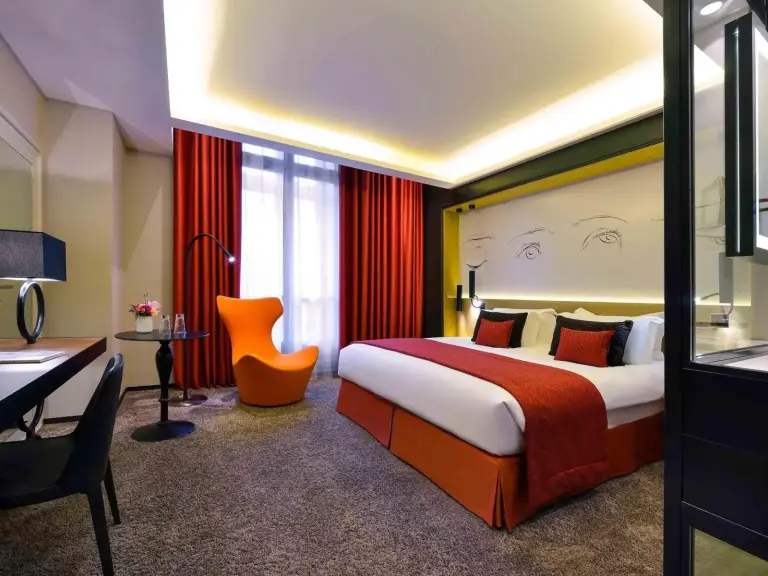 Grand Hôtel La Cloche Dijon - MGallery Collection double room