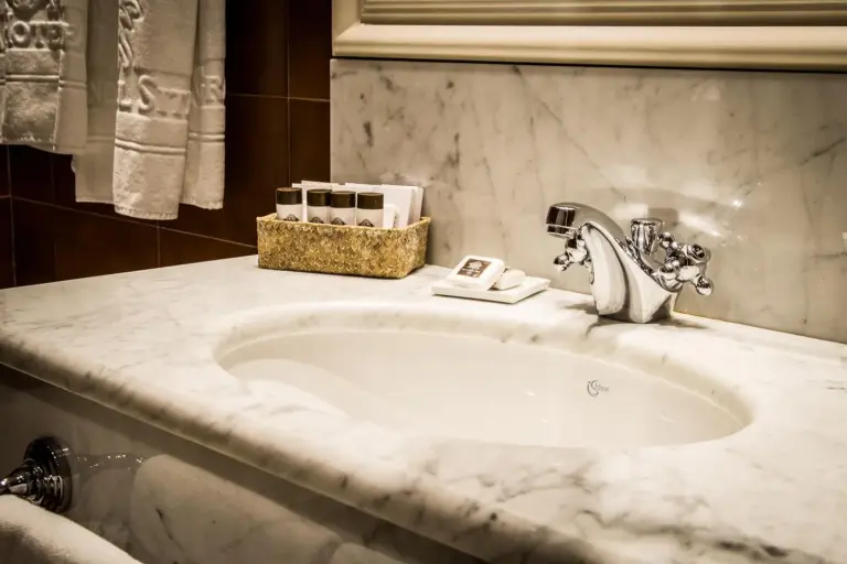grand hotel Sitea Waschtisch