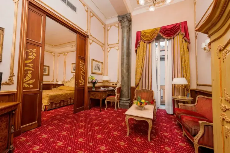 Grand Hotel Wagner spacious suite in Palermo